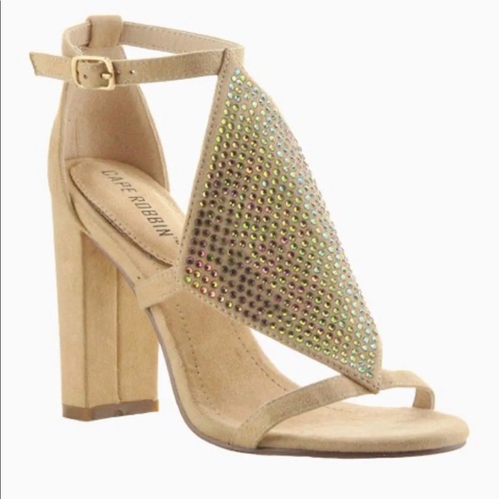 Cape Robbin Women’s nude size 11 heels